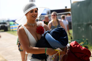 2017-06-21T171624Z_139636034_RC1D01659760_RTRMADP_3_MUSIC-GLASTONBURY.JPG
