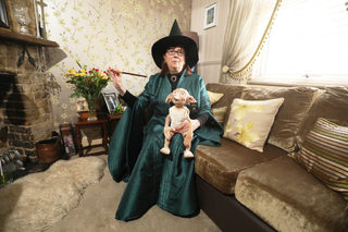 2017-06-22T154637Z_2027166511_RC15DF034200_RTRMADP_3_BRITAIN-POTTER.JPG
