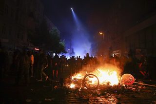 2017-07-07T221936Z_1712949699_UP1ED771Q0M7A_RTRMADP_3_G20-GERMANY-PROTEST.jpg