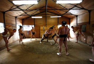 2017-07-18T222517Z_138429940_RC1653056830_RTRMADP_3_JAPAN-SUMO.JPG