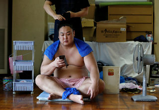 2017-07-18T222522Z_607327837_RC13B7178790_RTRMADP_3_JAPAN-SUMO.JPG