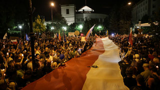 2017-07-20T212922Z_1736180633_RC15AB57EF00_RTRMADP_3_POLAND-POLITICS-JUDICIARY-VOTE.JPG