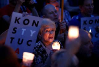 2017-07-22T205042Z_434309491_RC17A79C15B0_RTRMADP_3_POLAND-POLITICS-JUDICIARY.JPG