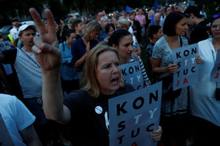 2017-07-22T205615Z_1823394756_RC14C0D3AD70_RTRMADP_3_POLAND-POLITICS-JUDICIARY.JPG