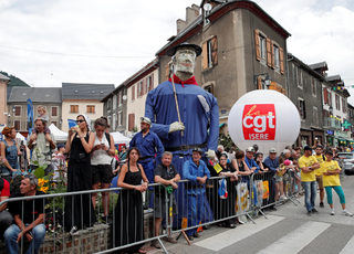 Cycling - The 104th Tour de France cycling race