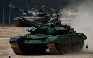 2017-07-29T143007Z_1643344745_RC147DD70680_RTRMADP_3_RUSSIA-MILITARY-TANK-BIATHLON.JPG