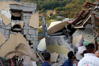 2017-08-22T063627Z_488407865_RC12E9D5C2B0_RTRMADP_3_ITALY-QUAKE.JPG
