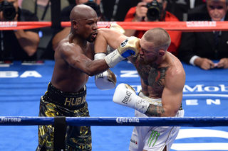 2017-08-27T051550Z_508691751_NOCID_RTRMADP_3_BOXING-MAYWEATHER-VS-MCGREGOR.JPG