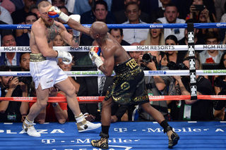 2017-08-27T051614Z_21035748_NOCID_RTRMADP_3_BOXING-MAYWEATHER-VS-MCGREGOR.JPG