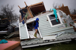 2017-08-26T225632Z_526086998_RC12634BAB20_RTRMADP_3_STORM-HARVEY.JPG