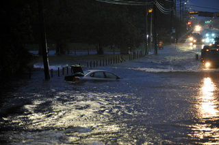 2017-08-29T082742Z_1866196073_RC161862C7B0_RTRMADP_3_STORM-HARVEY.JPG