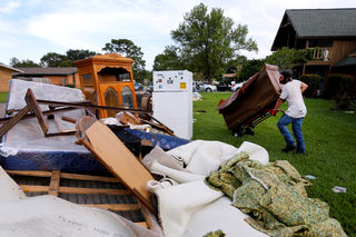 2017-09-06T001448Z_28517485_RC1F0AA0B1D0_RTRMADP_3_STORM-HARVEY.JPG