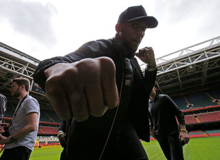 2017-09-11T132719Z_1759453675_RC1C7E90F280_RTRMADP_3_BOXING-HEAVYWEIGHT-JOSHUA-PULEV.JPG