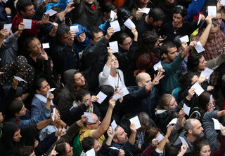 2017-10-01T104617Z_900023815_RC11B5CFD460_RTRMADP_3_SPAIN-POLITICS-CATALONIA.JPG