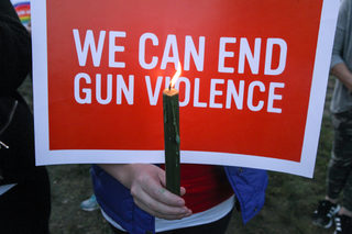 2017-10-05T000759Z_740672815_RC1D29C4A570_RTRMADP_3_LAS-VEGAS-SHOOTING-NEWTOWN.JPG