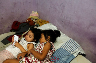 2017-10-05T121916Z_640494708_RC1B9EC96C70_RTRMADP_3_VENEZUELA-CHILDREN.JPG