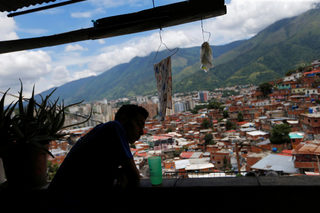 2017-10-05T121943Z_1145037924_RC1AEF378970_RTRMADP_3_VENEZUELA-CHILDREN.JPG