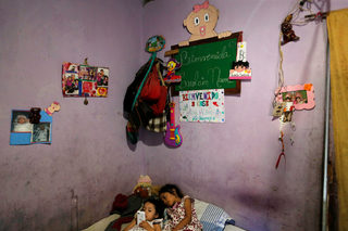 2017-10-05T122018Z_2108683187_RC1935662510_RTRMADP_3_VENEZUELA-CHILDREN.JPG