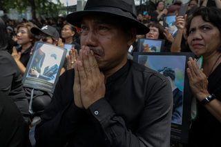 2017-10-10T221008Z_19960692_RC1162F84330_RTRMADP_3_THAILAND-KING-CREMATION.JPG