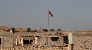 2017-10-15T091940Z_588335647_RC172AAA71B0_RTRMADP_3_MIDEAST-CRISIS-SYRIA-KURDS.JPG