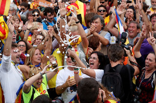 2017-10-27T135758Z_996776146_RC1308D95650_RTRMADP_3_SPAIN-POLITICS-CATALONIA.JPG
