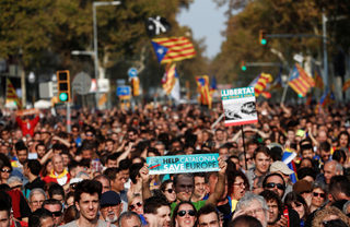 2017-10-27T150346Z_1212243335_RC1A7D51BD90_RTRMADP_3_SPAIN-POLITICS-CATALONIA.JPG