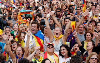 2017-10-27T140009Z_217063065_RC13A58EE8F0_RTRMADP_3_SPAIN-POLITICS-CATALONIA.JPG