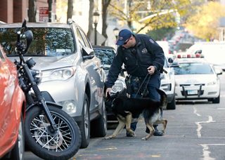 2017-10-31T203358Z_632086215_HP1EDAV1L4L15_RTRMADP_3_NEW-YORK-SHOOTING.JPG