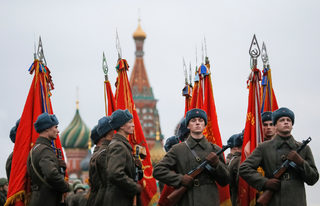 2017-11-05T071733Z_418604841_RC128BF9EA70_RTRMADP_3_RUSSIA-PARADE-REHEARSAL.JPG