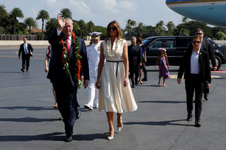 2017-11-03T233709Z_678014711_RC15E425A200_RTRMADP_3_TRUMP-ASIA.JPG