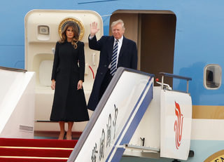 2017-11-08T070432Z_449081742_RC13587BD350_RTRMADP_3_TRUMP-ASIA-CHINA.JPG