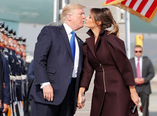 2017-11-07T034522Z_1831316466_RC1FFF025940_RTRMADP_3_TRUMP-ASIA-SOUTHKOREA.JPG