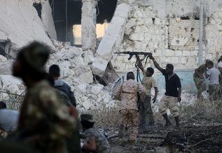2017-11-10T190525Z_321410107_RC1DCB4D26F0_RTRMADP_3_LIBYA-SECURITY-VIOLENCE.JPG