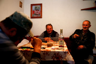 2017-11-17T100224Z_1143585342_RC1FF66368D0_RTRMADP_3_WARCRIMES-MLADIC-VILLAGE.JPG