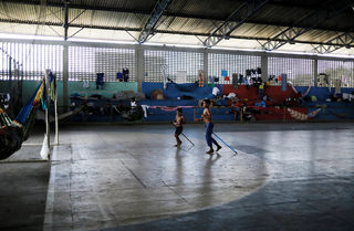 2017-12-11T140938Z_238943709_RC1A6F2F5E80_RTRMADP_3_VENEZUELA-CRISIS-BRAZIL.JPG