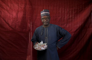 2018-01-02T143240Z_723391240_RC1BC25290A0_RTRMADP_3_NIGERIA-SECURITY-BARTER.JPG
