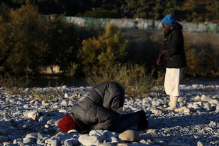 2018-01-11T140119Z_454924932_RC1C924137C0_RTRMADP_3_EUROPE-MIGRANTS-ITALY-CROSSING.JPG