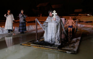 2018-01-19T025105Z_1632223133_RC1A66DDAAB0_RTRMADP_3_CHRISTMAS-SEASON-EPIPHANY.JPG