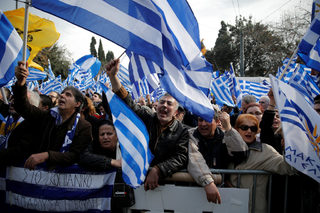2018-02-04T101753Z_1302945790_RC12AD1C1AC0_RTRMADP_3_GREECE-MACEDONIA-PROTESTS.JPG