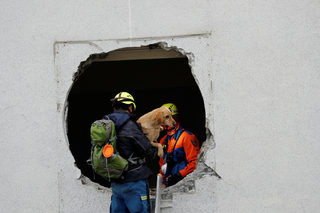 2018-02-07T061515Z_456556388_RC1C33E51C00_RTRMADP_3_TAIWAN-QUAKE.JPG