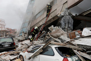 2018-02-07T062030Z_311761004_RC1CFCAE0780_RTRMADP_3_TAIWAN-QUAKE.JPG