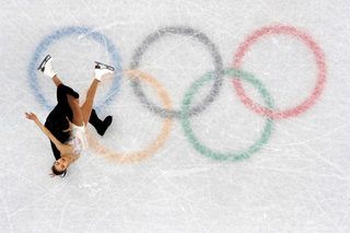 2018-02-14T053749Z_475126142_DEVEE2E0E5U8M_RTRMADP_3_OLYMPICS-2018-FIGS-PAIRS.JPG