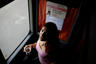 2018-03-02T150721Z_415407557_RC127CA18DF0_RTRMADP_3_VENEZUELA-BUS.JPG