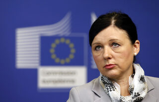 AP_16194360347651 (1).jpg