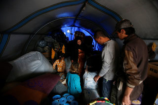 2018-03-28T130729Z_535701503_RC1C9385E090_RTRMADP_3_IRAQ-MOSUL-DISPLACED-RETURN.JPG