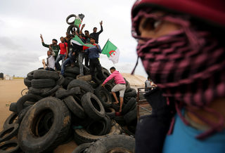 2018-04-03T200757Z_1241598676_RC1FFCBD2240_RTRMADP_3_ISRAEL-PALESTINIANS-PROTESTS-TACTICS.JPG