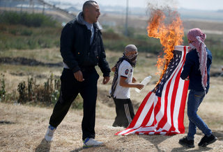 2018-04-06T082202Z_198953540_RC17B20A4700_RTRMADP_3_ISRAEL-PALESTINIANS-PROTESTS.JPG