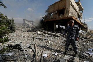 2018-04-14T144903Z_1639613029_RC15A5429630_RTRMADP_3_MIDEAST-CRISIS-SYRIA.JPG