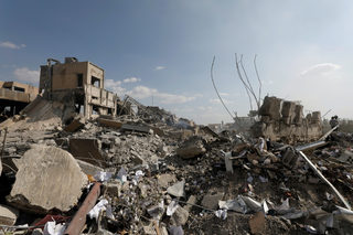 2018-04-14T144847Z_819718814_RC121A8C51E0_RTRMADP_3_MIDEAST-CRISIS-SYRIA.JPG