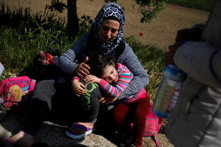 2018-05-03T140409Z_299512335_RC1CEE5D6AF0_RTRMADP_3_EUROPE-MIGRANTS-GREECE-EVROS.JPG